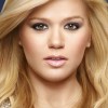 Kelly Clarkson, from Burleson TX